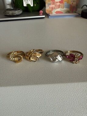 Vintage Avon Adjustable Ring Bundle (4)